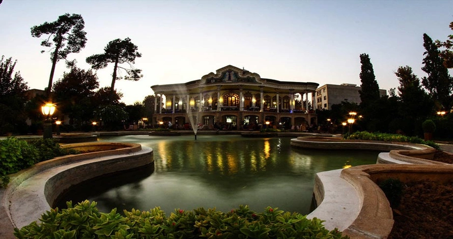 درباره عمارت شاپوری