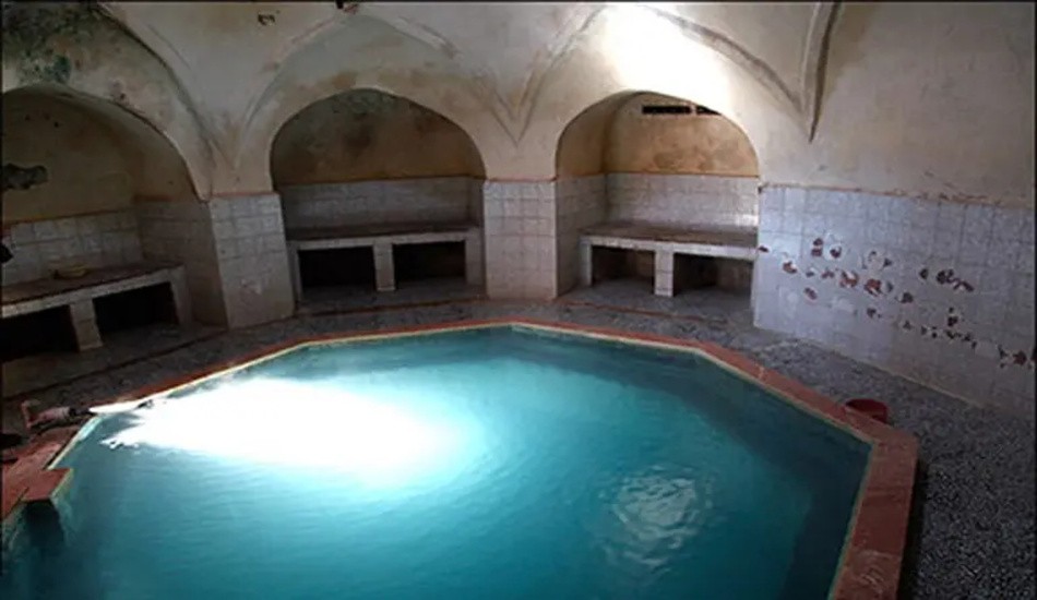 آب گرم لاریجان