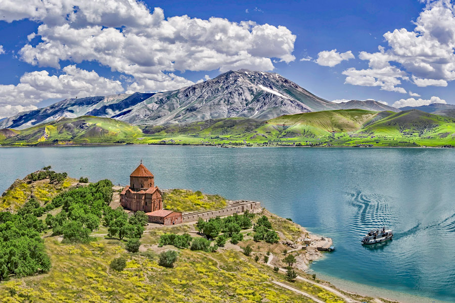 دریاچه وان